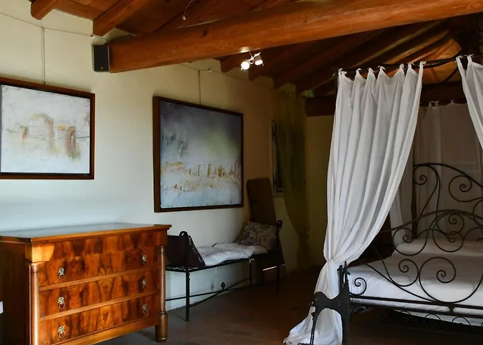 Resort Palazzo Delle Biscie - Old Tower & Village Molinella