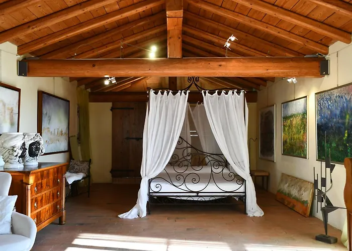 Palazzo Delle Biscie - Old Tower & Village