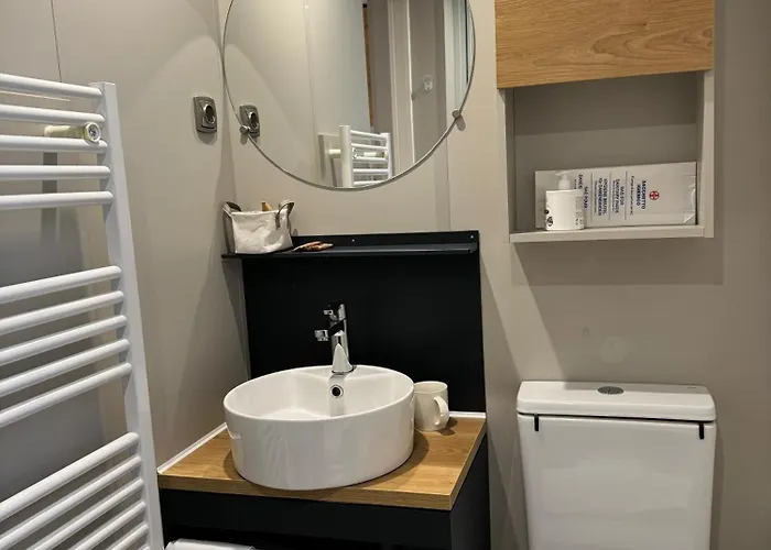 Palazzo Delle Biscie - Old Tower & Village Resort Molinella