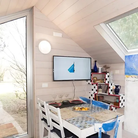 Palazzo Delle Biscie - Old Tower & Village Molinella