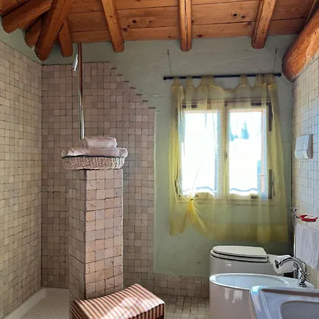 Palazzo Delle Biscie - Old Tower & Village リゾート モリネッラ