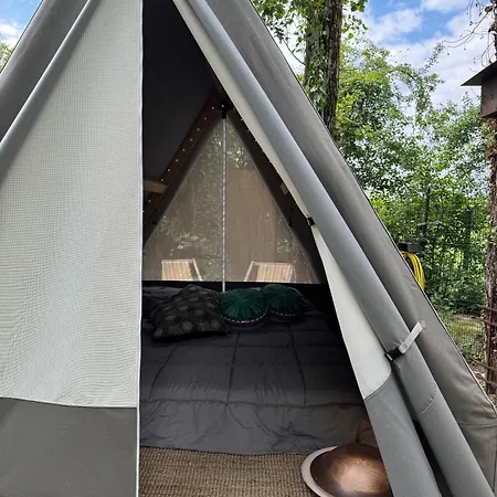 Θέρετρο Palazzo Delle Biscie - Old Tower & Village *