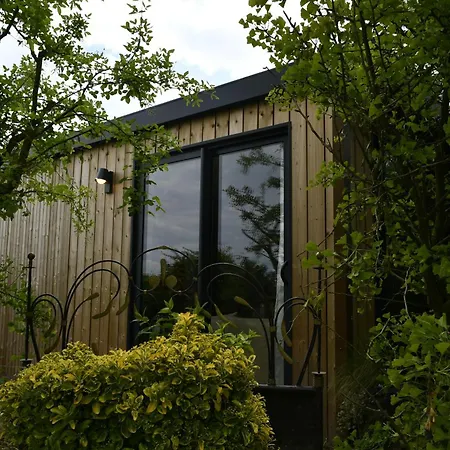 Θέρετρο Palazzo Delle Biscie - Old Tower & Village