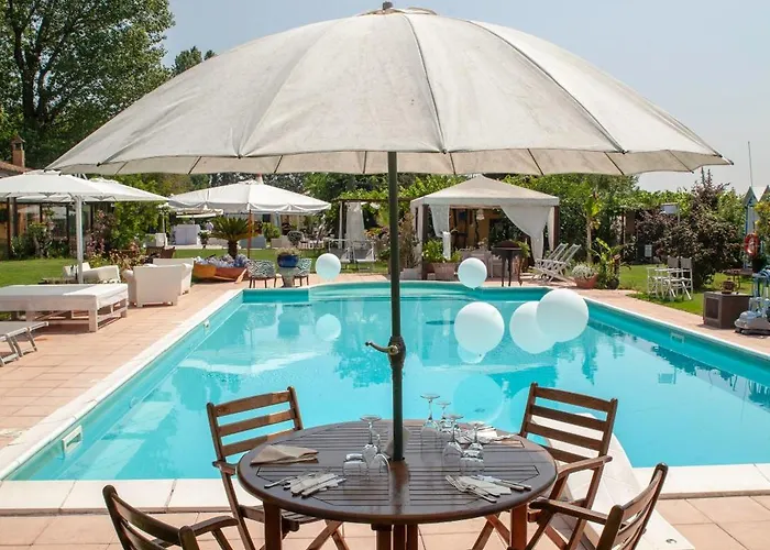 Palazzo Delle Biscie - Old Tower&village Resort Molinella