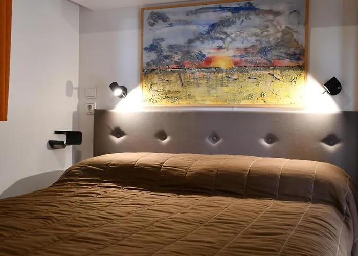 Palazzo Delle Biscie - Old Tower & Village *