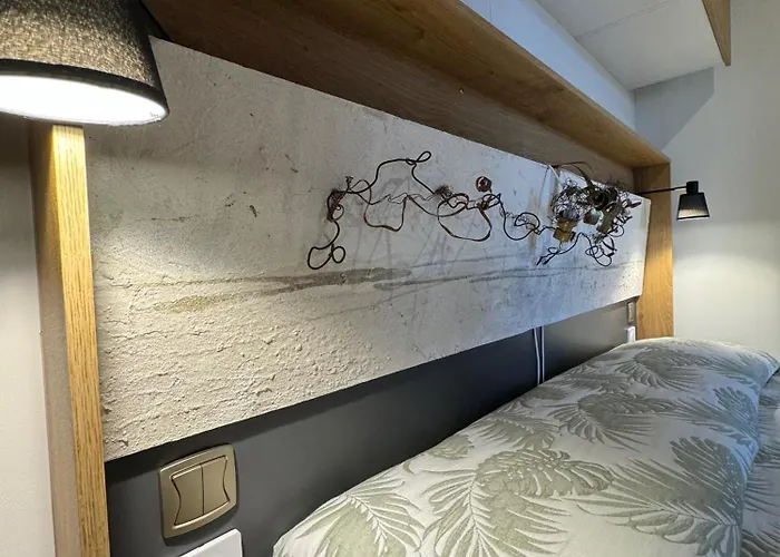 Resort Palazzo Delle Biscie - Old Tower&village Molinella