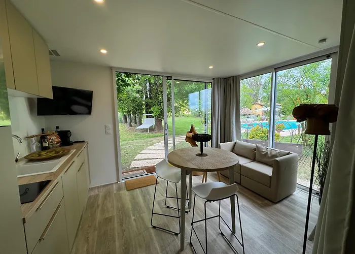 Palazzo Delle Biscie - Old Tower & Village 度假村 *