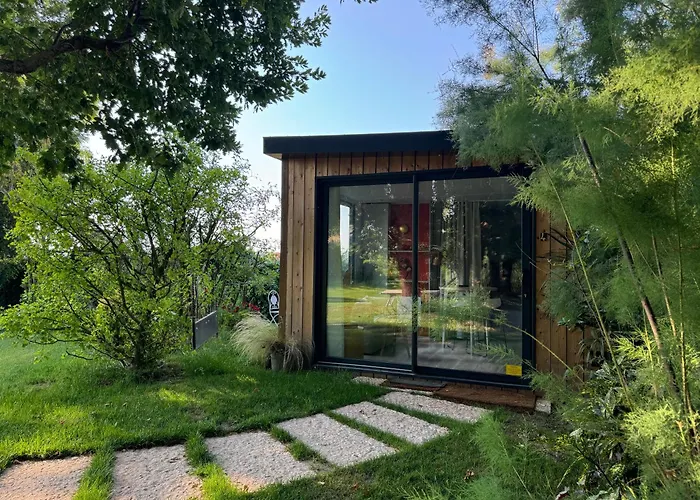 Palazzo Delle Biscie - Old Tower & Village *